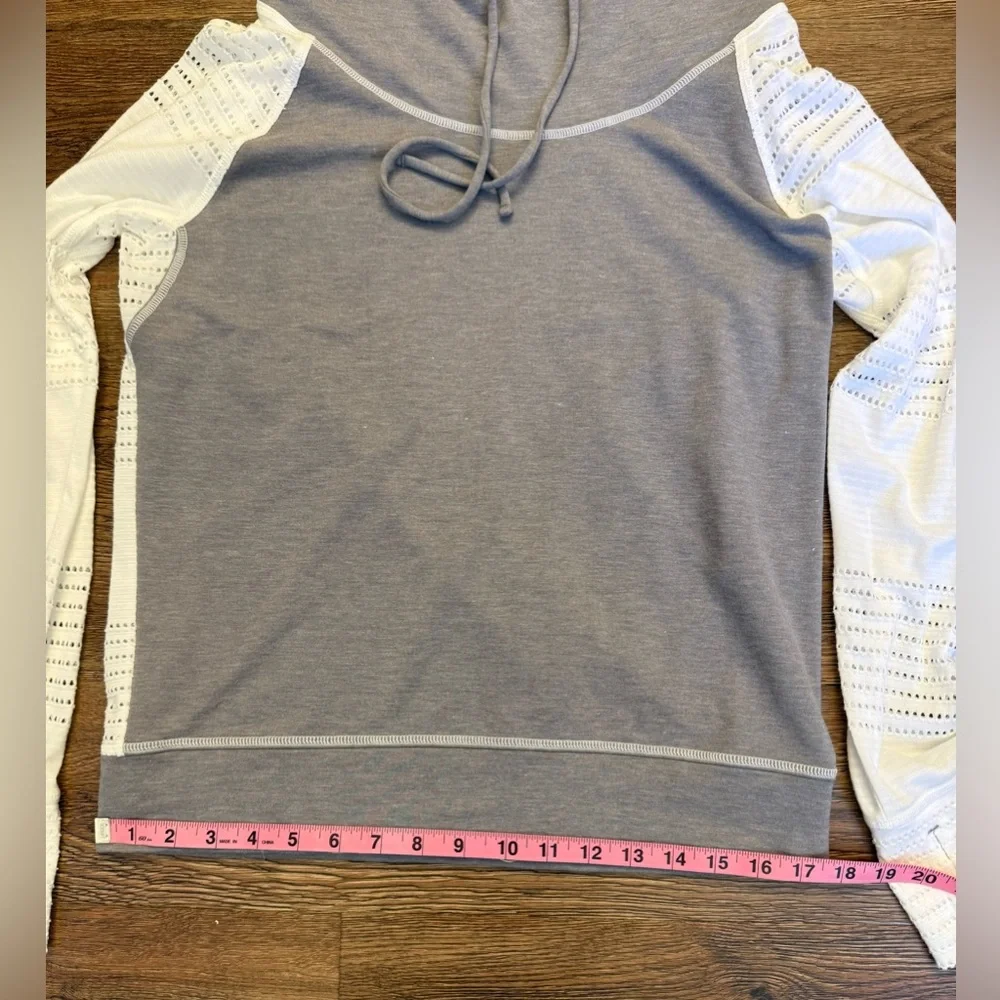 Athleta Limitless Pullover Hoodie size M - Picture 4 of 7
